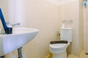 Interior - Modern And Cozy Studio Park View Condominium Apartment (Depok)