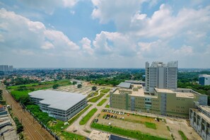 Exterior - Modern And Cozy Studio Park View Condominium Apartment (Depok)