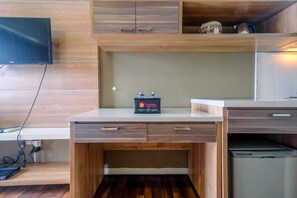 Bed sheets - Modern And Cozy Studio Park View Condominium Apartment (Depok)