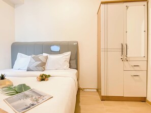 Standard Apartment, 2 Bedrooms - Cozy And Trendy 2Br Apartment Meikarta (Cikarang)