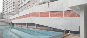 สตูดิโอ ใกล้ ยูนีบรอว์ ที่ สุฮัต (ซูการ์โน ฮัตตา) มาลัง อพาร์ตเมนต์