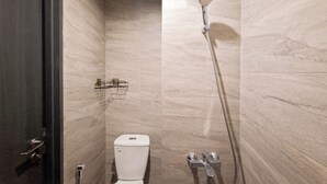 Standard Studio, 1 Bedroom | Bathroom - Comfortable Studio At Apartment Collins Boulevard (Tangerang)