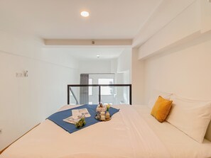 Standard Studio, 1 Bedroom - Simple And Modern Studio At Apartment Kingland Avenue (South Tangerang)