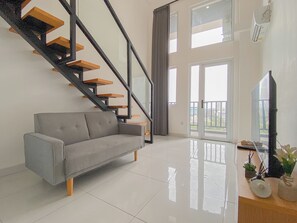 Interior - Simple And Modern Studio At Apartment Kingland Avenue (South Tangerang)