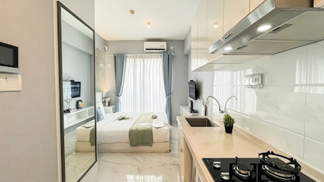 Standard Studio, 1 Bedroom. Strategic And Homey Studio At Apartment Sky House Bsd