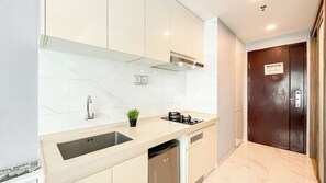 Interior - Strategic And Homey Studio At Apartment Sky House Bsd (Pagedangan)