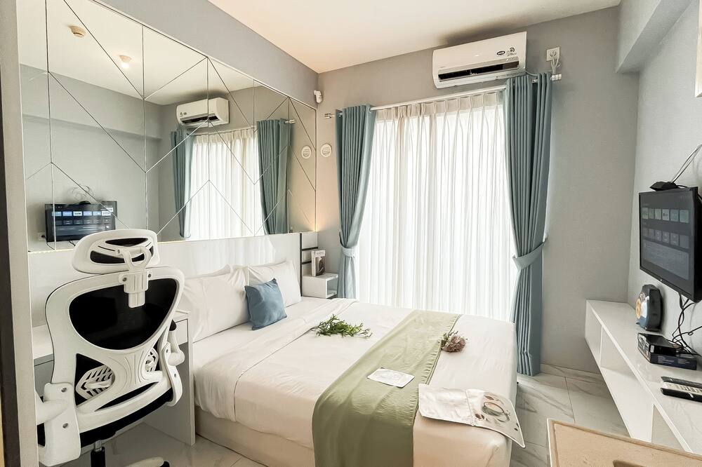 Strategic And Homey Studio At Apartment Sky House Bsd