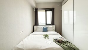 Standard Apartment, 2 Bedrooms - Spacious And Homey 2Br At Apartment Sky House Alam Sutera (Tangerang)