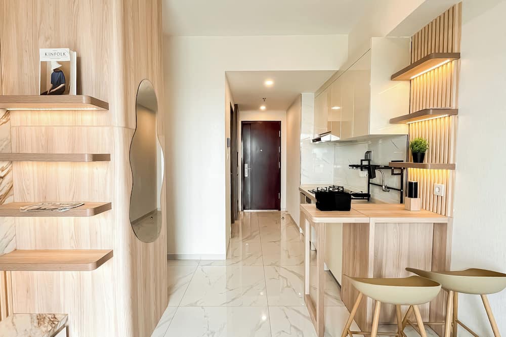 Spacious And Homey 2Br At Apartment Sky House Alam Sutera