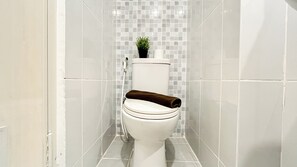 Standard Studio, 1 Bedroom | Bathroom - Comfortable Studio At Apartment Tokyo Riverside Pik 2 (Teluknaga)