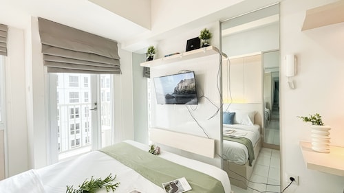 Simple Studio At Tokyo Riverside Pik 2 Apartment