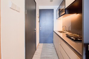 Interior - Good And Comfy Studio At Collins Boulevard Apartment (Tangerang)
