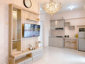 Standard Apartment, 2 Bedrooms - Functional And Combined Unit 2Br At Apartment Green Pramuka City (Jakarta)