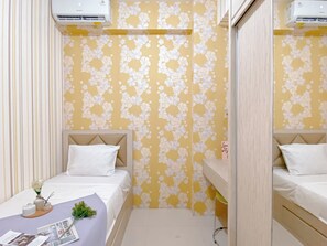 Standard Apartment, 2 Bedrooms - Functional And Combined Unit 2Br At Apartment Green Pramuka City (Jakarta)