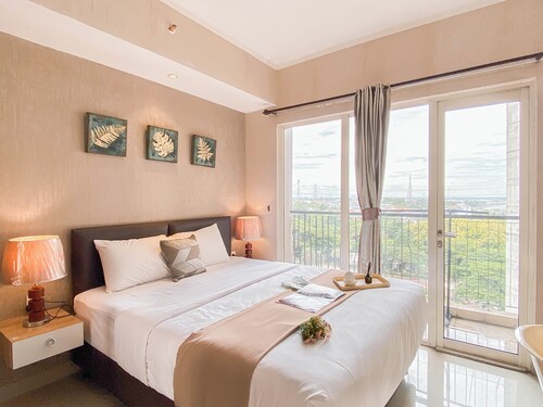 Modern And Homey 1Br Apartment Oasis Cikarang