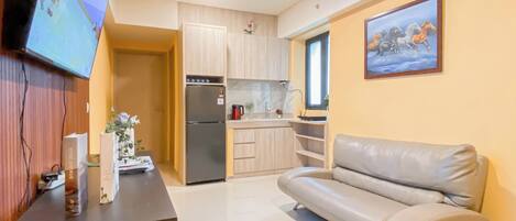 Standard Apartment, 2 Bedrooms | Living area