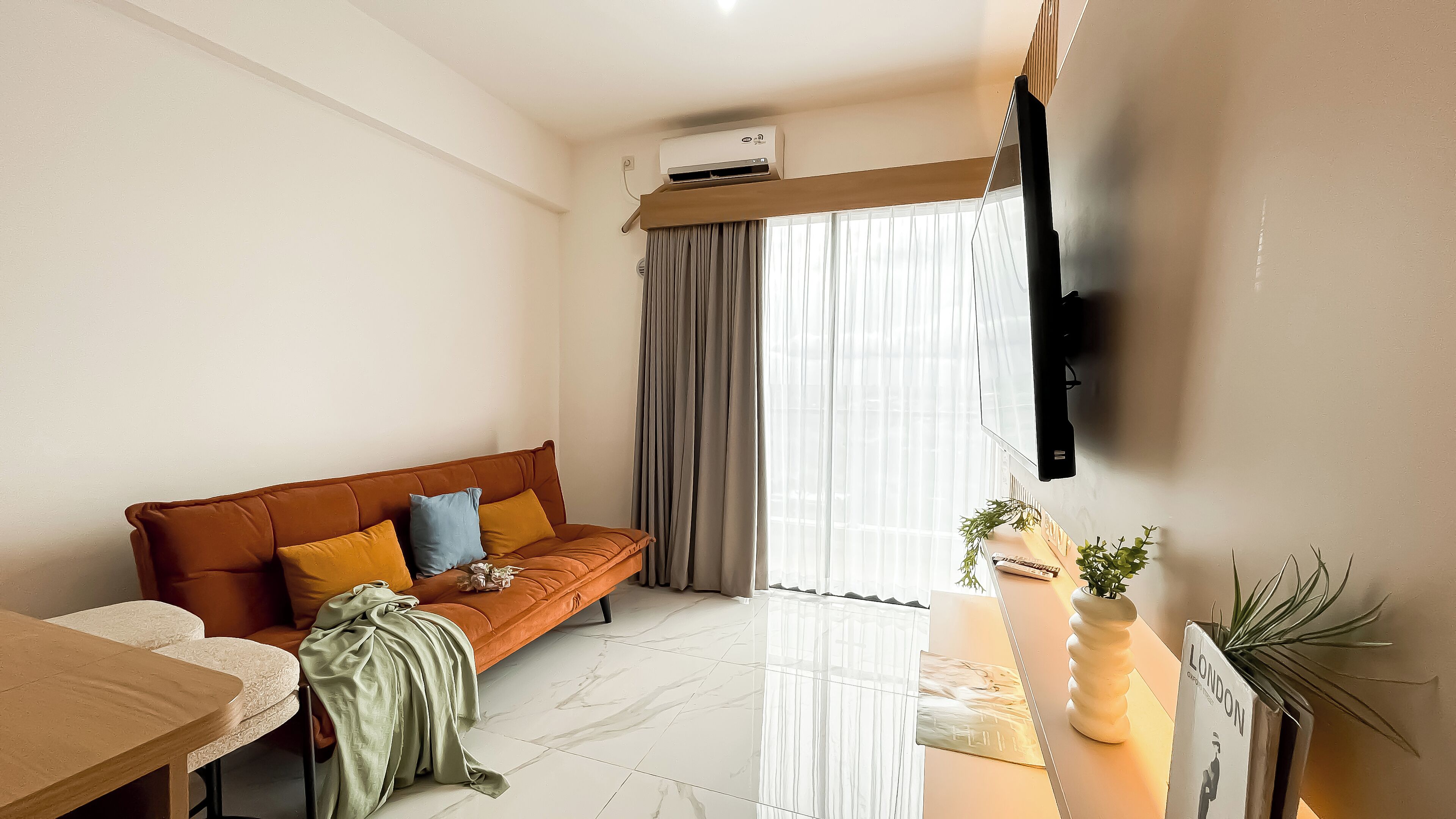 Standard-Apartment, 2 Schlafzimmer | Wohnbereich