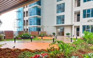 Exterior - Good Studio At Apartment Tamansari Iswara (Bekasi)