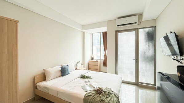 Interior - Homey Studio At Tamansari Iswara Apartment (Bekasi)