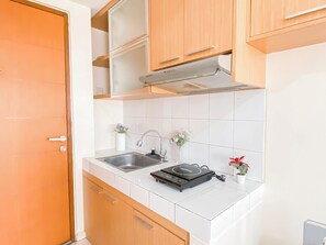 Interior - Studio At Apartment Margonda Residence 2 Near Ui (Depok)