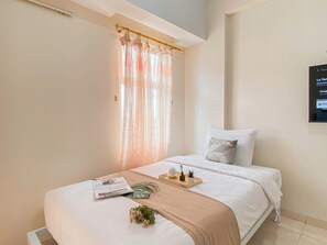 Standard Studio, 1 Bedroom - Studio At Apartment Margonda Residence 2 Near Ui (Depok)