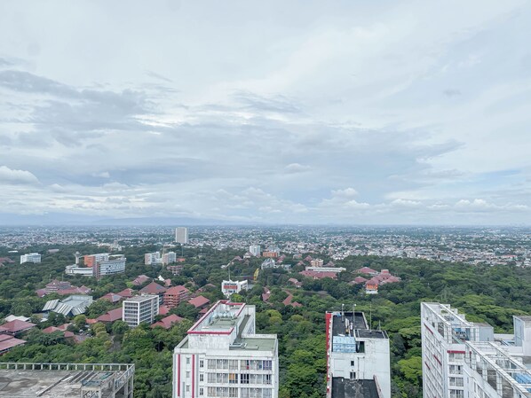 City view - Cozy 1Br Apartment Evenciio Margonda (Depok)