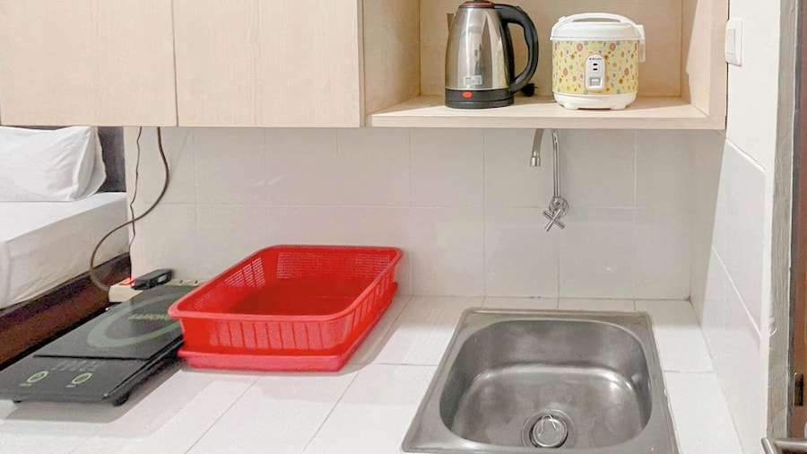 Best Deal Studio Room At Apartment Sentraland Medan