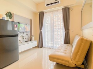 Standard Apartment, 2 Bedrooms - Nice And Comfortable 2Br Apartment Meikarta (Cikarang)