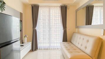 Standard Apartment, 2 Bedrooms | Living area