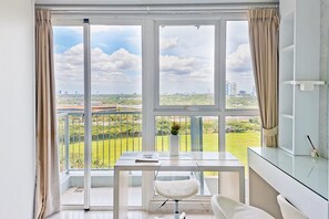 Interior - Grey Style Studio At Casa De Parco Apartment (Pagedangan)