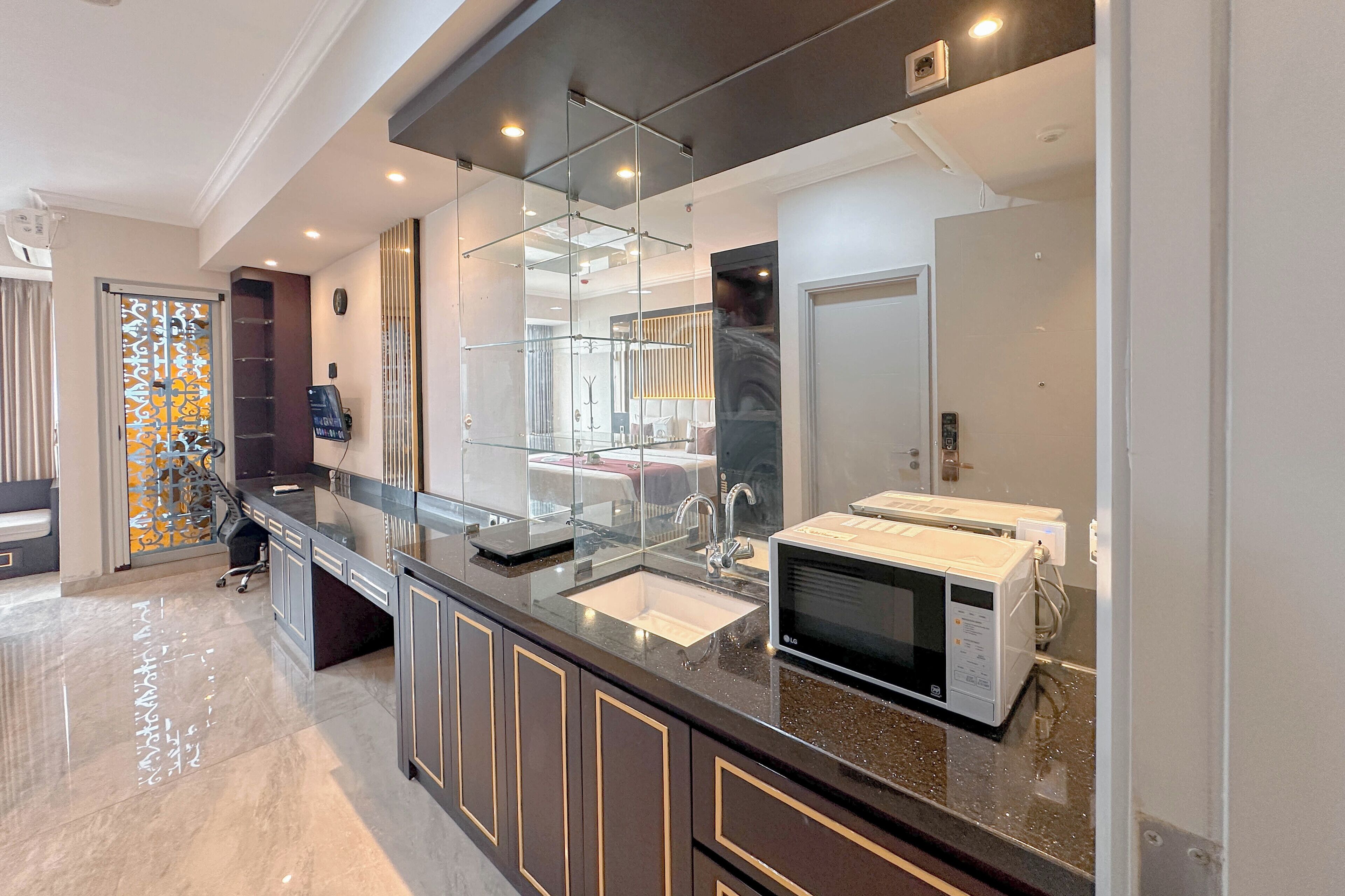 Standard Studio, 1 Bedroom | Private kitchen