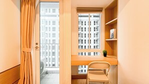 Room - Elegant And Homey Studio At Apartment Tokyo Riverside Pik 2 (Teluknaga)