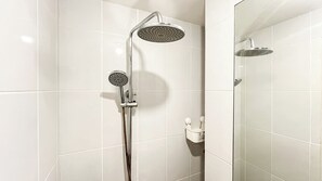 Bathroom - Elegant And Homey Studio At Apartment Tokyo Riverside Pik 2 (Teluknaga)