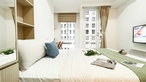 Standard Studio, 1 Bedroom - Cozy Contemporary Studio Apartment Tokyo Riverside Pik 2 Near Tokyo Hub (Teluknaga)