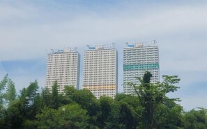 Exterior - Relax Studio Room Apartment At B Residence (Pagedangan)