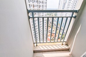 Studio Standar, 1 kamar tidur | Pemandangan balkon