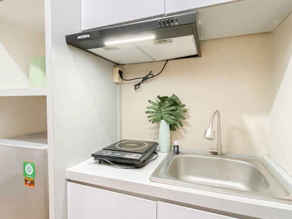 Standard Studio, 1 Bedroom | Private kitchen - Neat And Cozy Studio Unit At Lrt City Sentul - Royal Sentul Park (Bogor)