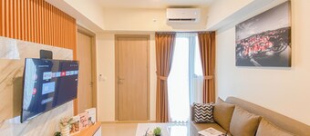 Enjoy Living 2Br At Apartment Meikarta