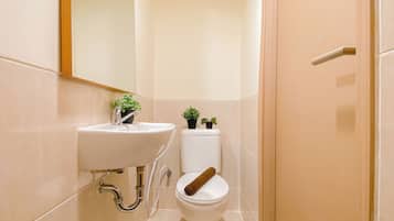 Standard Studio, 1 Bedroom | Bathroom