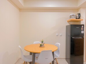 Departamento estándar, 2 habitaciones | Comedor