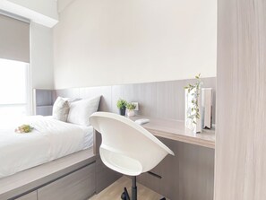 Standard Apartment, 1 Bedroom - Comfy And Neat 1Br At Vasanta Innopark Apartment (Cikarang)