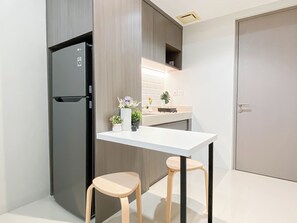 Interior - Comfy And Trendy 1Br At Vasanta Innopark Apartment (Cikarang)