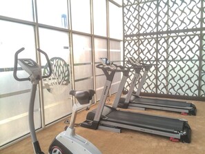 Fitness facility - Cozy And Pleasant Living Studio At Apartment Oasis Cikarang (Cikarang)