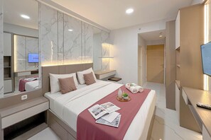 Interior - Wonderful Design Studio At Bale Hinggil Apartment (Surabaya)