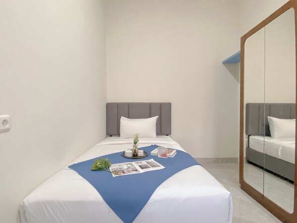 Unclassified image, 1 of 14, button - Nice Look Studio (No Kitchen) At Celebrity Mansion (Bekasi)