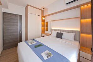 Standard Apartment, 2 Bedrooms - Elegant And Comfy 2Br Apartment Sky House Alam Sutera (Tangerang)