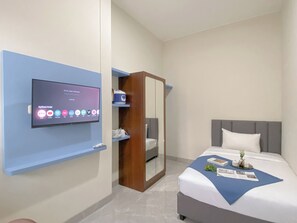 Standard Studio, 1 Bedroom - Trendy And Comfy Studio (No Kitchen) At Celebrity Mansion (Bekasi)
