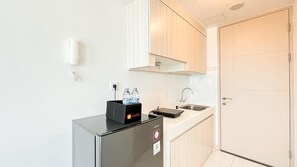 Standard Studio, 1 Bedroom | Private kitchen - Cozy And Warm Studio Apartment Tokyo Riverside Pik 2 (Teluknaga)