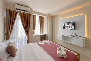 Standard Studio, 1 Bedroom - Comfy And Spacious Studio At Bale Hinggil Apartment (Surabaya)