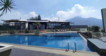 Best View Studio At Apartment Skyland City Jatinangor